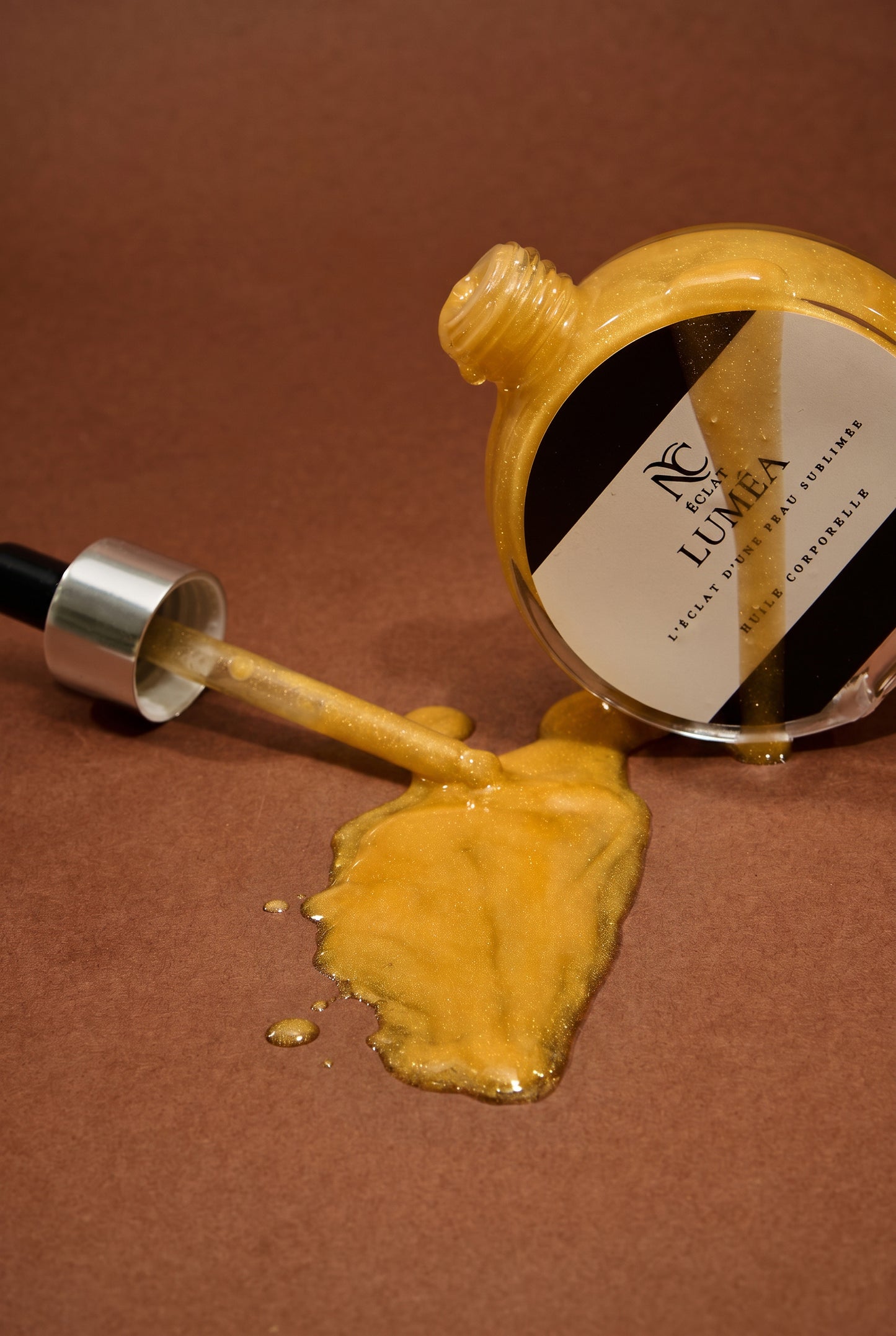 L'ESSENCE COMPLÉTE